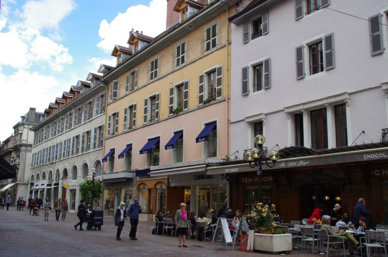 Guest Vip Annecy Lake Bagian luar foto
